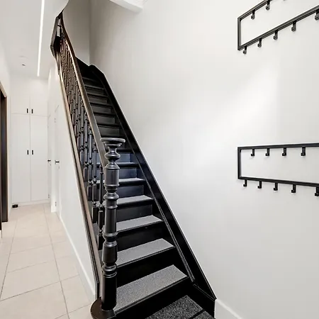 Apartment Spacious Family House