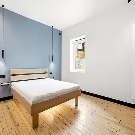 Apartment Spacious Family House *