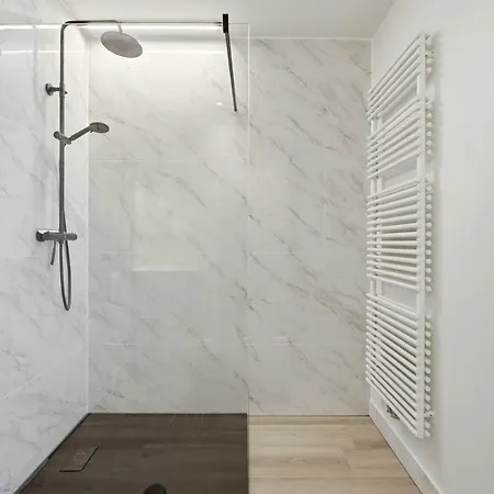 Apartment Spacious Family House *